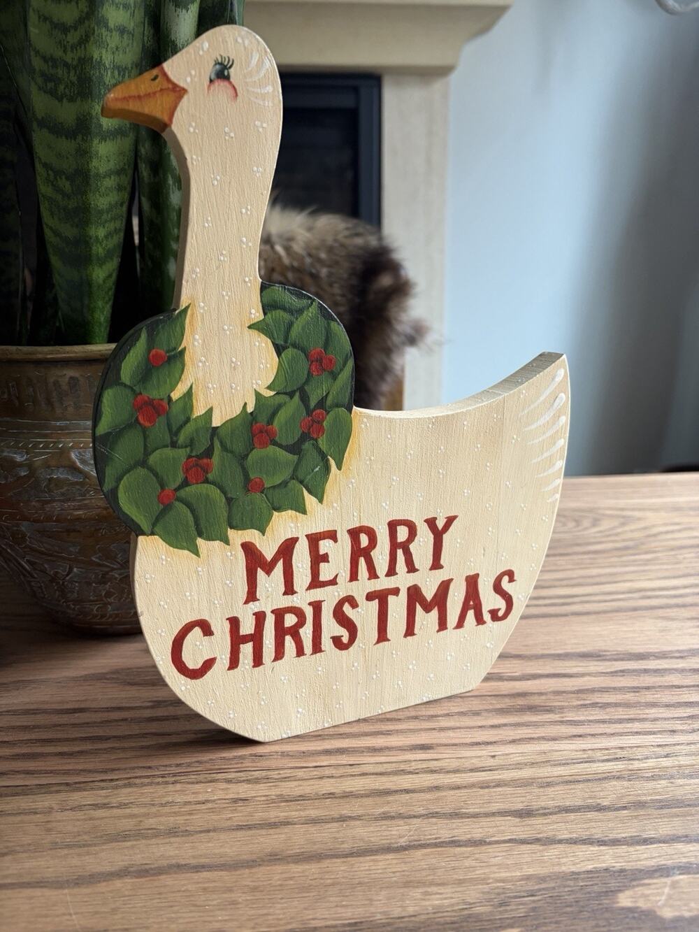 Vintage Hand Painted Wooden Swan 'Merry Christmas' Plaque with Wreath